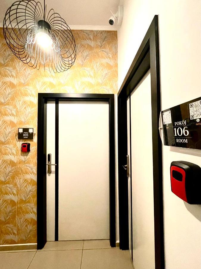 Happy Living Hostel Breslavia Exterior foto