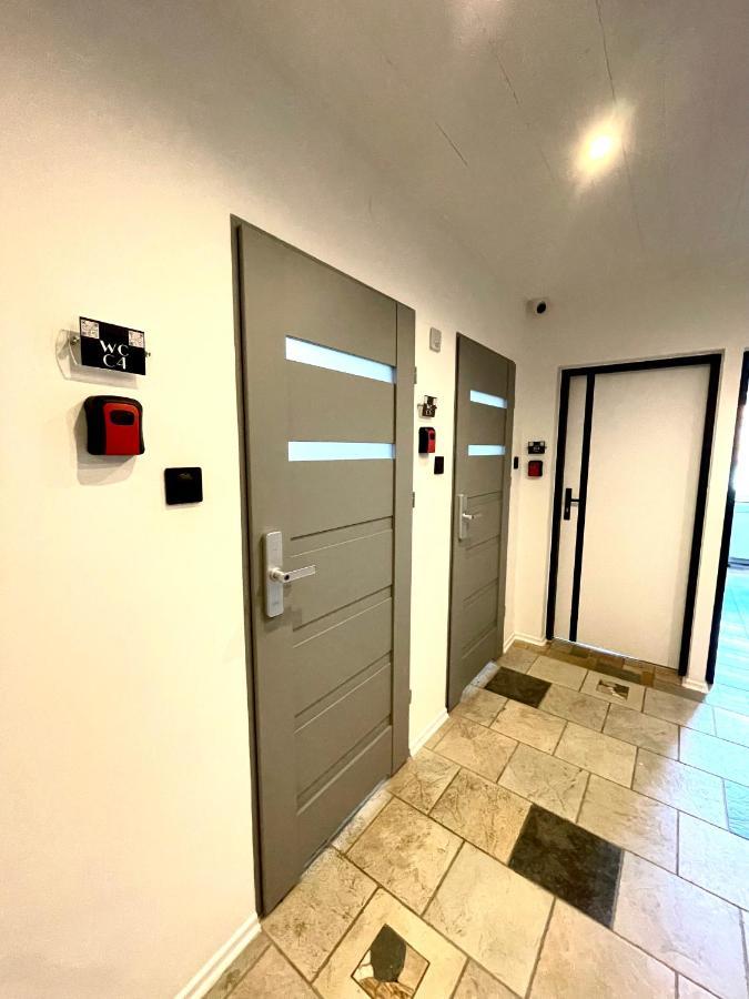 Happy Living Hostel Breslavia Exterior foto